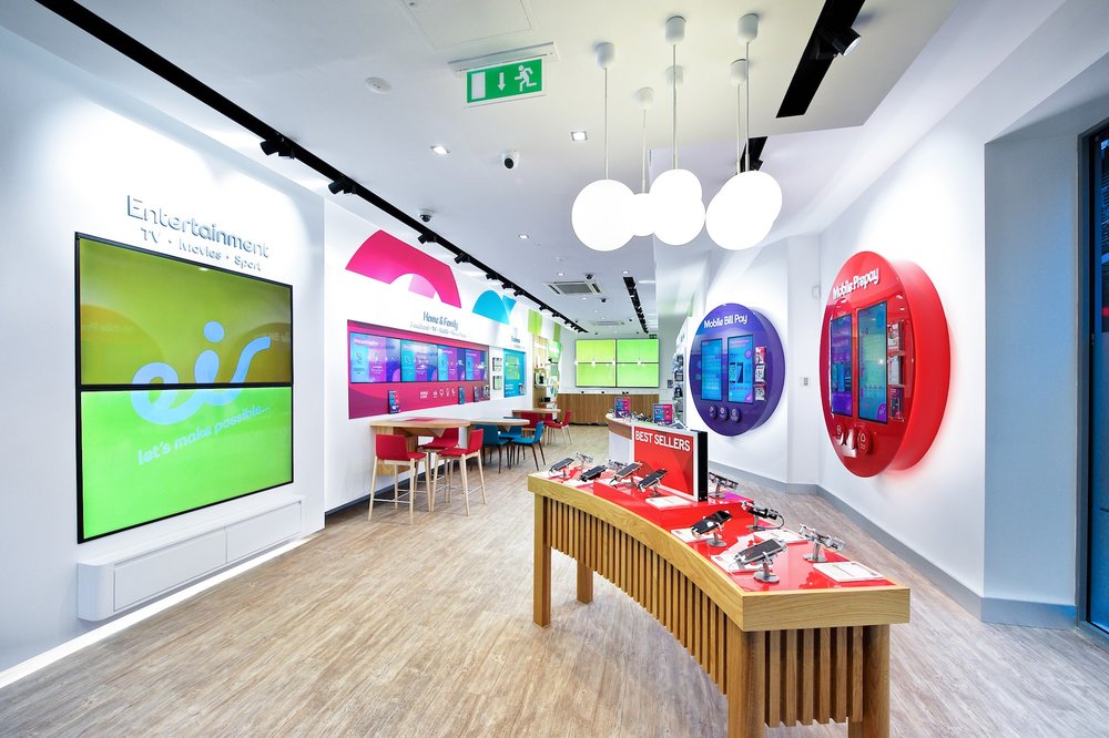 eir flagship store fitout